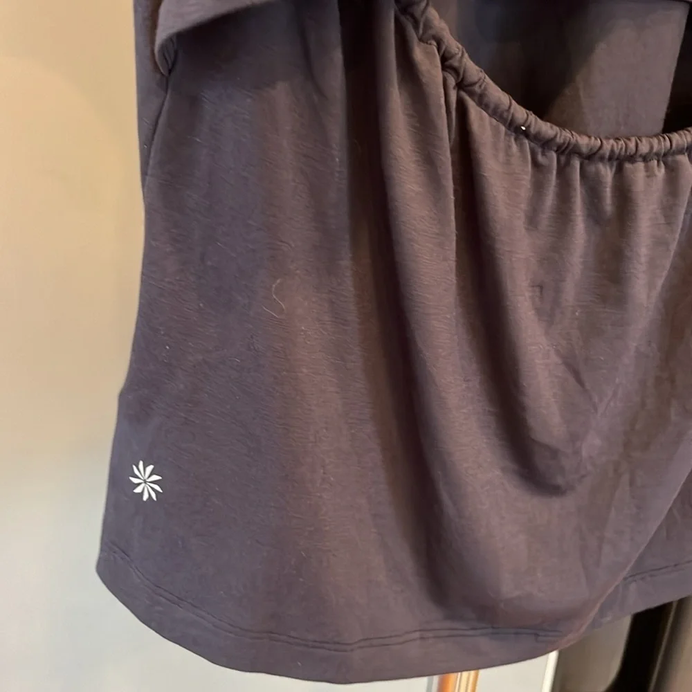 🇪🇸🐠Athleta Air Out Cinch Tee shirt black small
